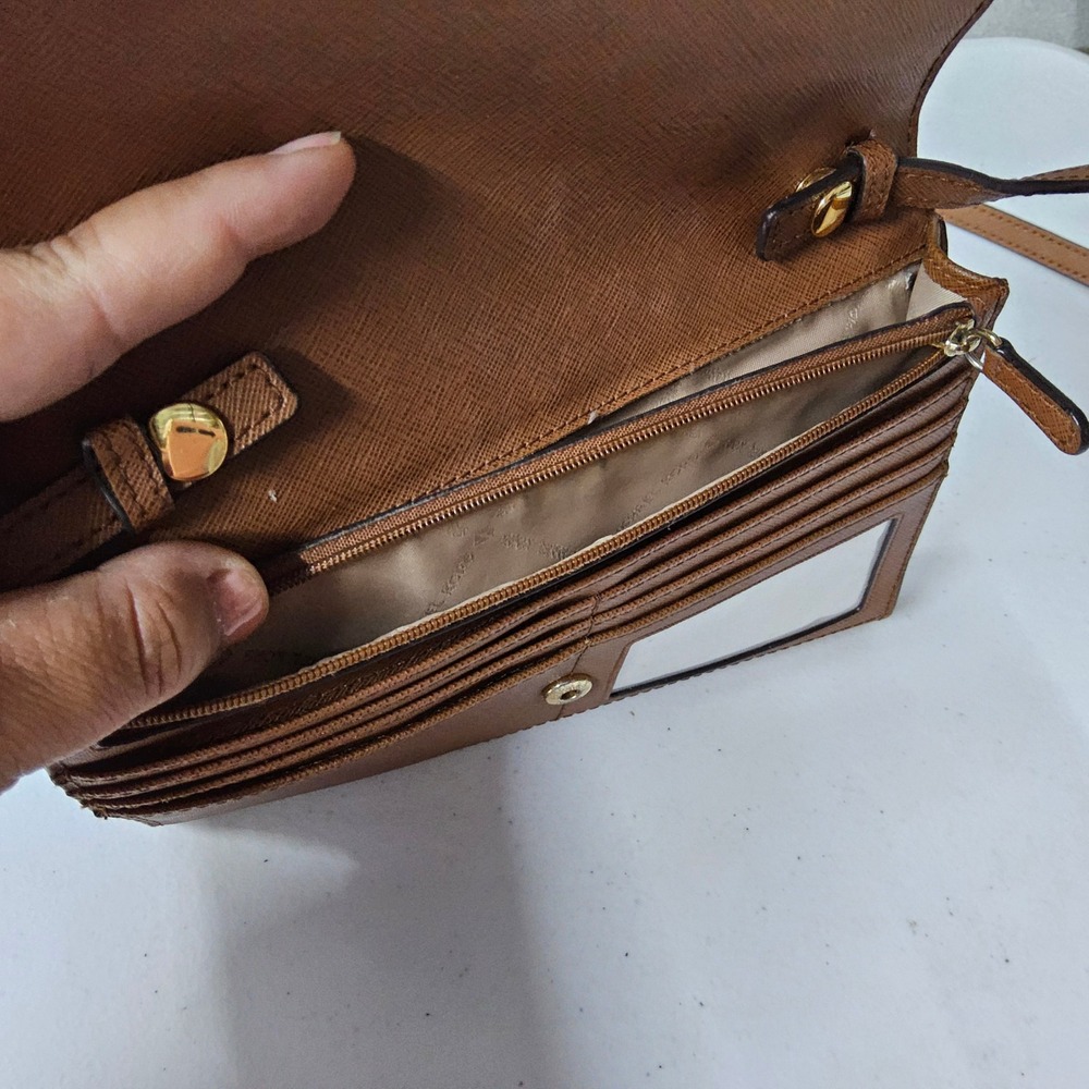 Michael Kors Crossbody Wallet Brown Leather‎ Phone Holder Card Slots - Picture 5 of 13